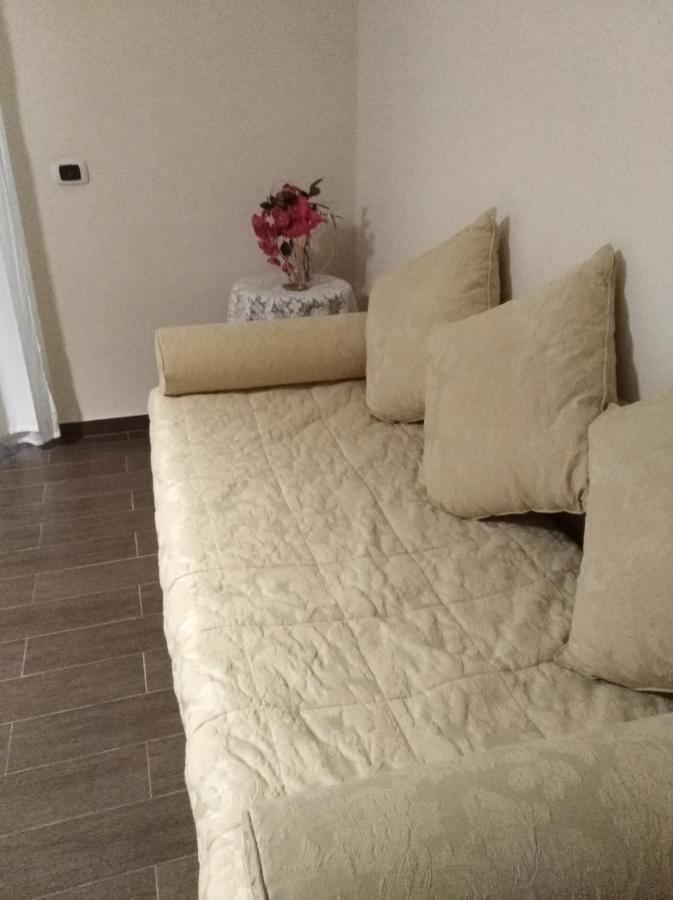 Domus Al Corso Con Servizio B&B Canosa di Puglia Exterior foto