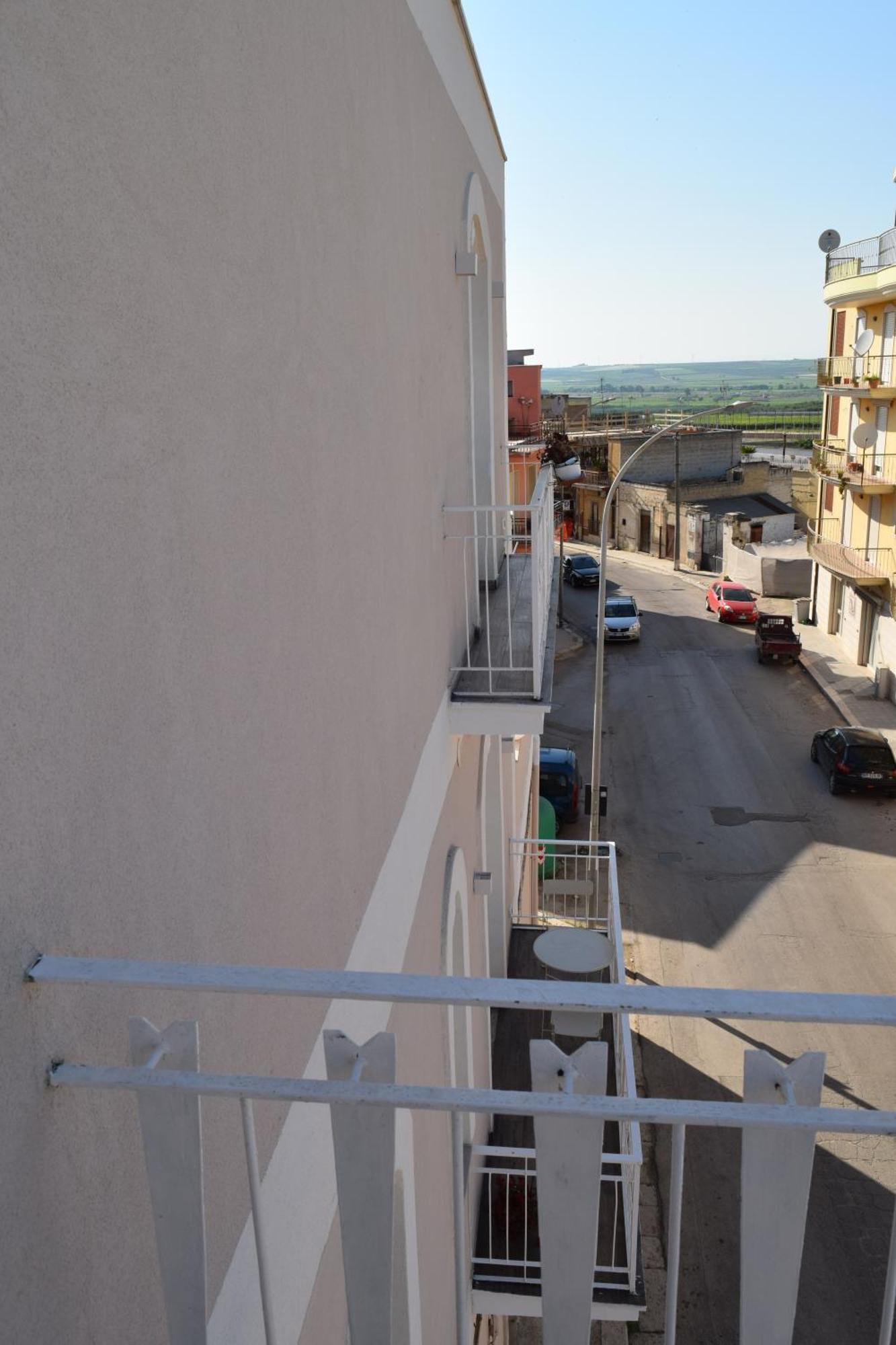 Domus Al Corso Con Servizio B&B Canosa di Puglia Exterior foto