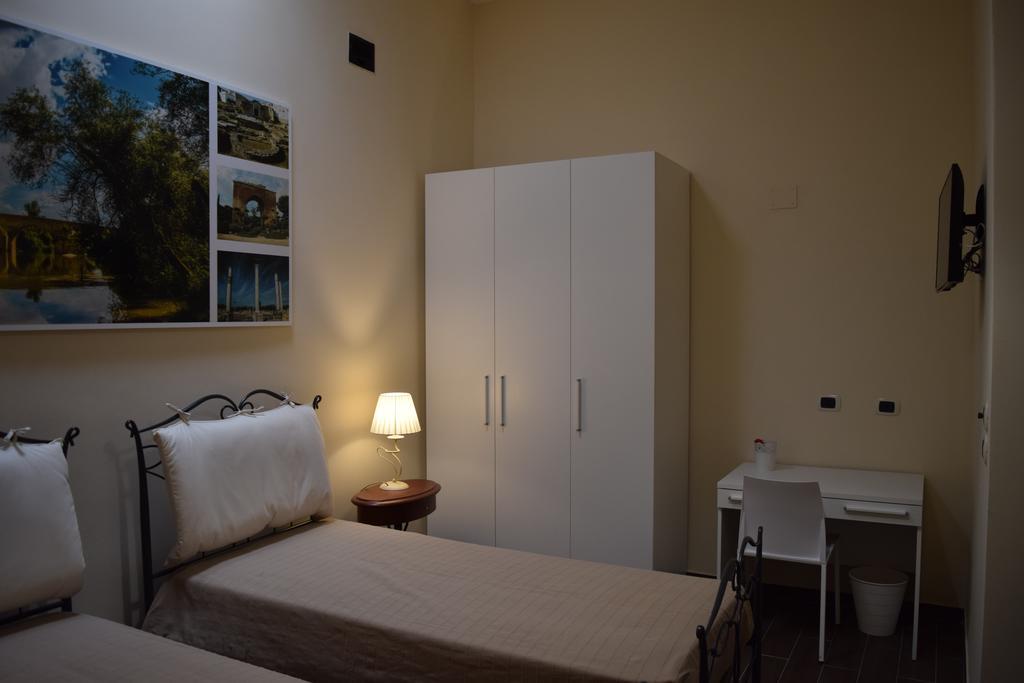 Domus Al Corso Con Servizio B&B Canosa di Puglia Cameră foto