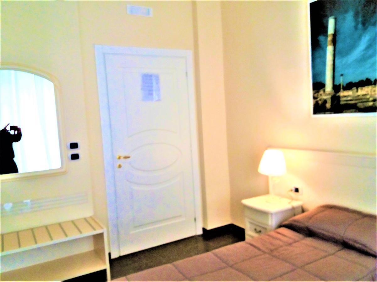 Domus Al Corso Con Servizio B&B Canosa di Puglia Exterior foto